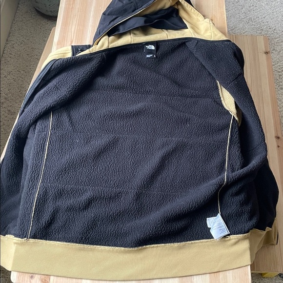 The North Face Men's High Rails Performance Jacket - Picture 12 of 15